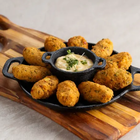 Bolinhos de Bacalhau - 8 Unidades