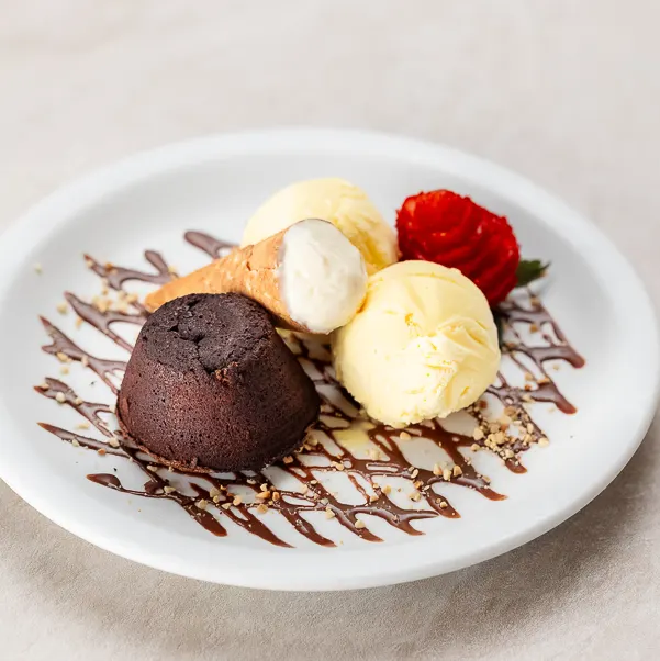 Petit Gateau de Chocolate