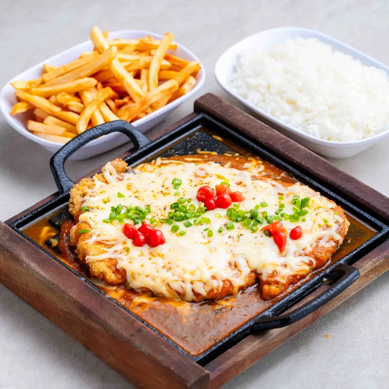 Filé Parmegiana de Carne